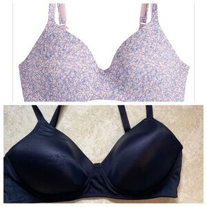 2 Hanes Wireless Bras